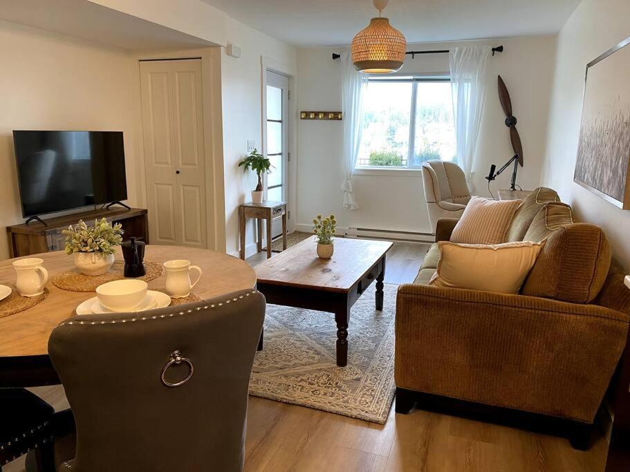 Cozy Lakeview Suite Victoria Kültér fotó