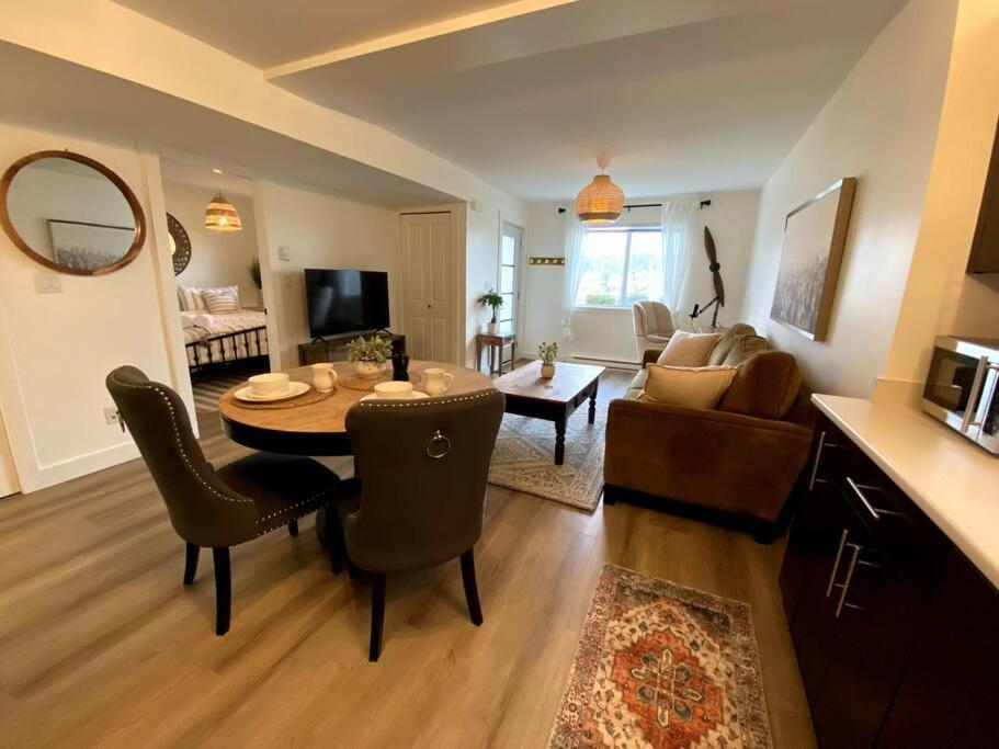 Cozy Lakeview Suite Victoria Kültér fotó