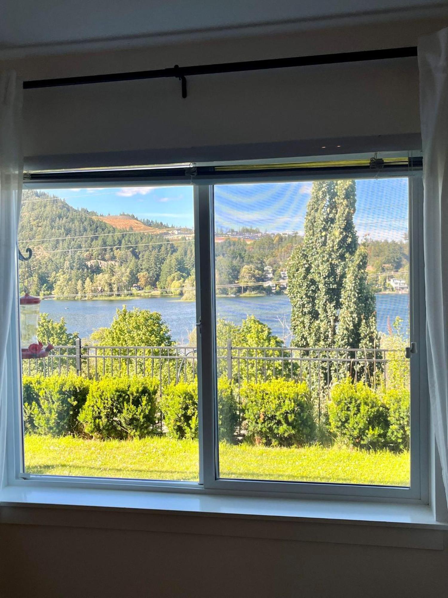 Cozy Lakeview Suite Victoria Kültér fotó